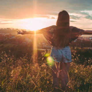 DESVINCULAÇÃO COM O PASSADO*